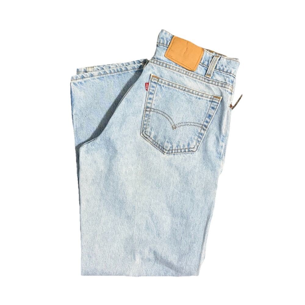 Levi's 550 Men's Relaxed Fit Taper Leg Light Wash Jeans Size 32/30